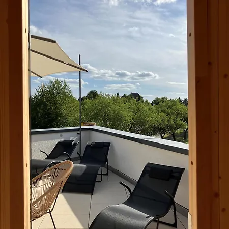 Amelie No 3 & * 施伟根-莱齐腾巴赫