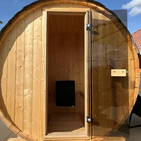 Amelie No 3 & * 施伟根-莱齐腾巴赫