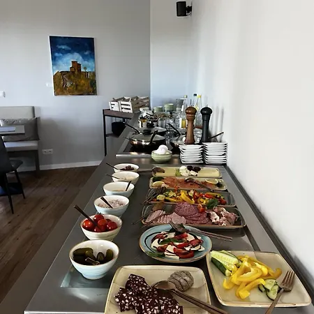 Amelie No 3 & 酒店 *