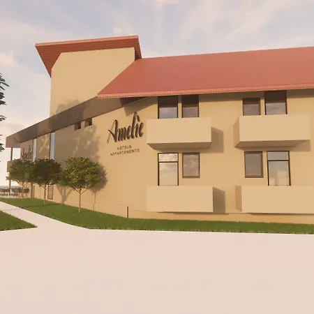 ホテル Amelie No 3 & *