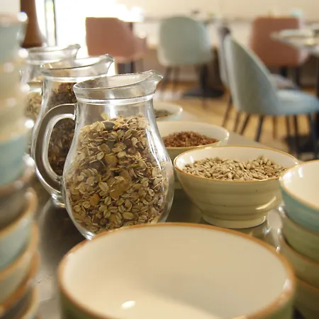 ホテル Amelie No 3 &