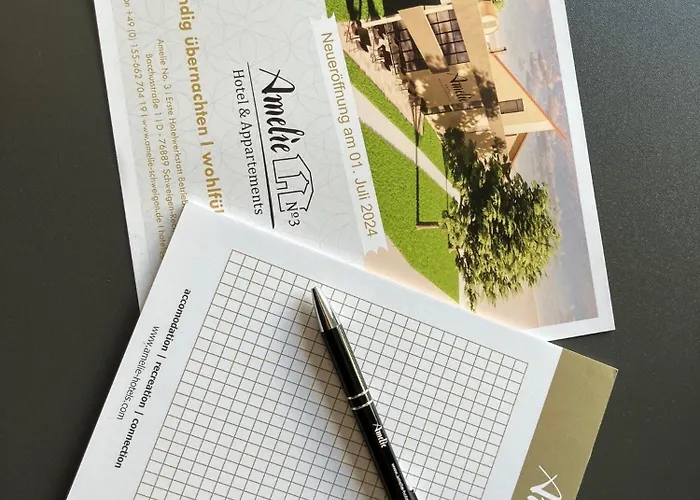 Amelie No 3 & Hotel *