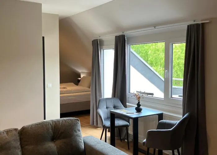 Amelie No 3 & 슈바이겐레크텐바크