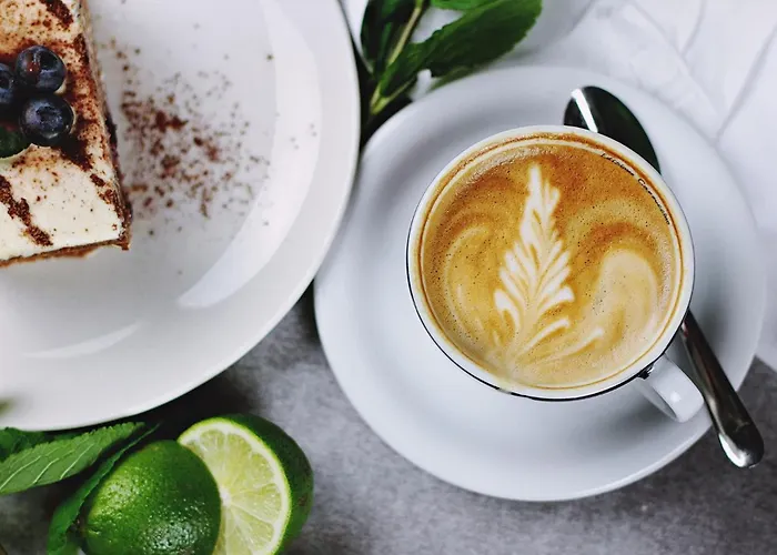 Amelie No 3 & 호텔 *