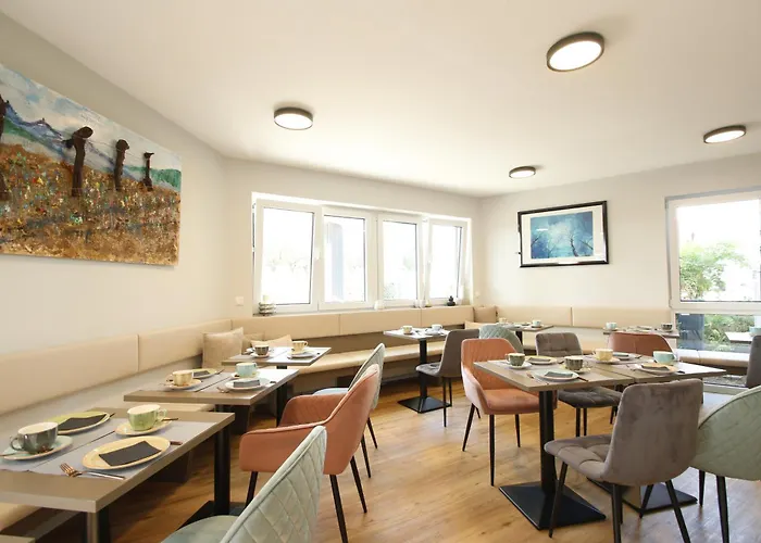 Amelie No 3 & Hotel Schweigen-Rechtenbach